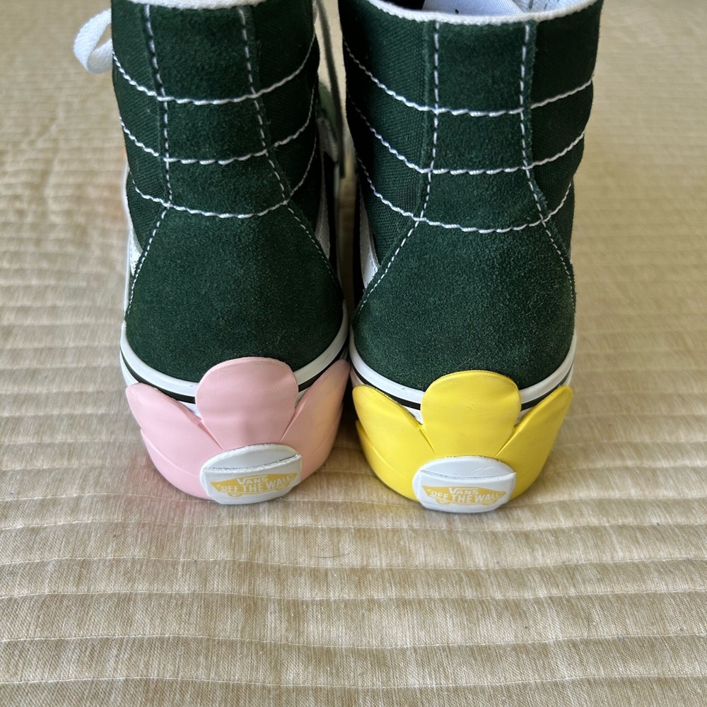 Vans Green High-Top Sneakers with Floral Accents - Picture 3 of 4